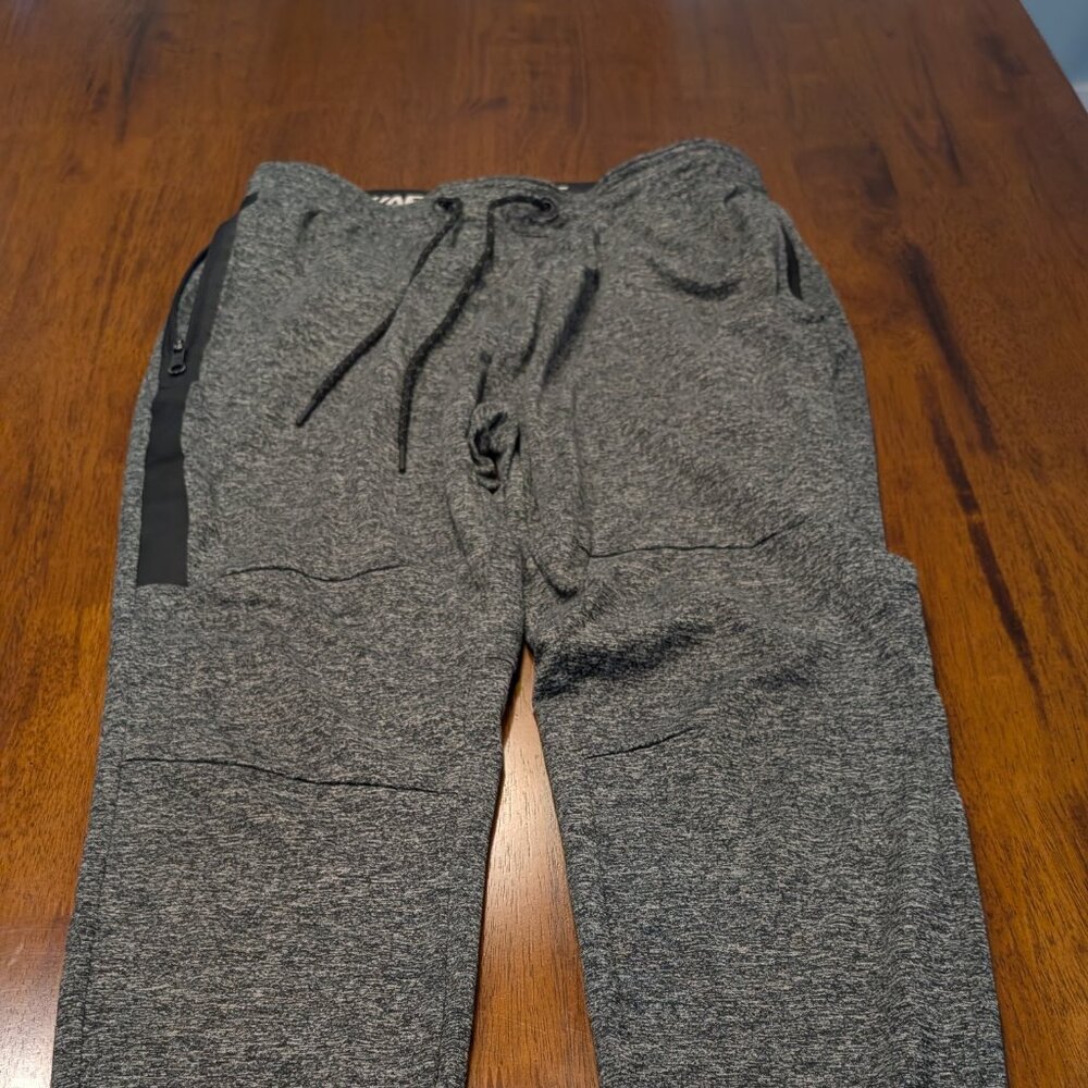 Preowned excellent condition American Eagle Active Flex joggers, size medium
